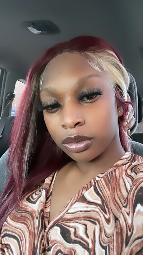 Leaa G