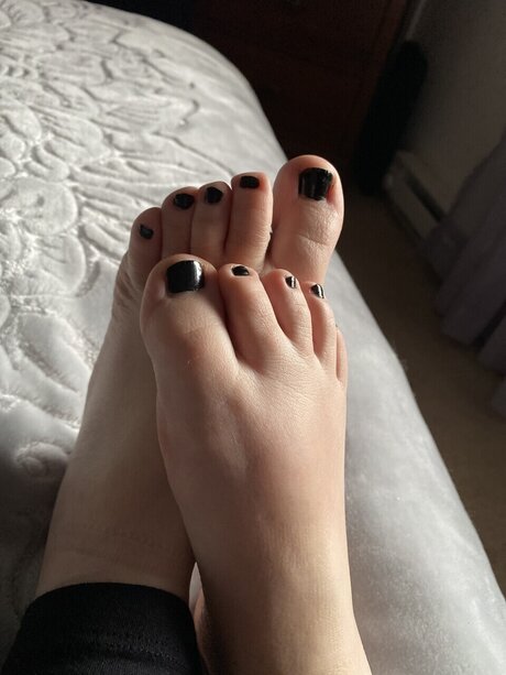 Foto di nudo di fuga di OnlyFans di Tiny Tootsies