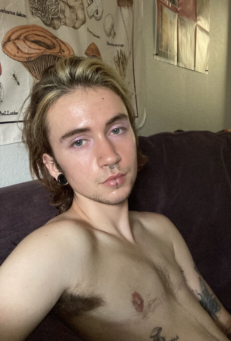 Foto di nudo di fuga di OnlyFans di Fern