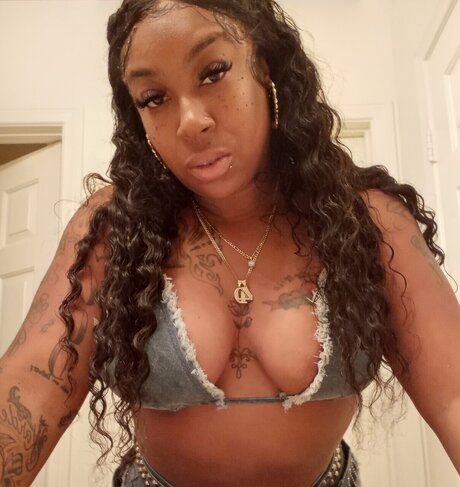 Foto di nudo di fuga di OnlyFans di Beautii