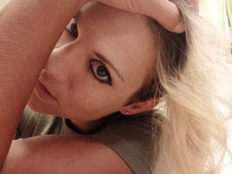Foto di nudo di fuga di OnlyFans di Toni Sky