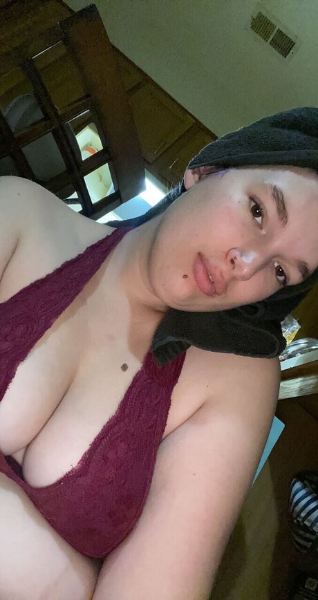 Foto di nudo di fuga di OnlyFans di Mahayla Nielsen