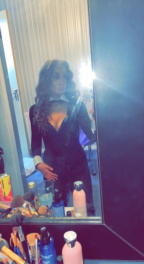 Foto di nudo di fuga di OnlyFans di Sophiea Ross