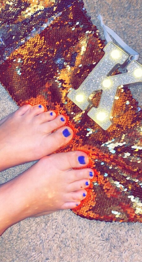 Foto di nudo di fuga di OnlyFans di Kween