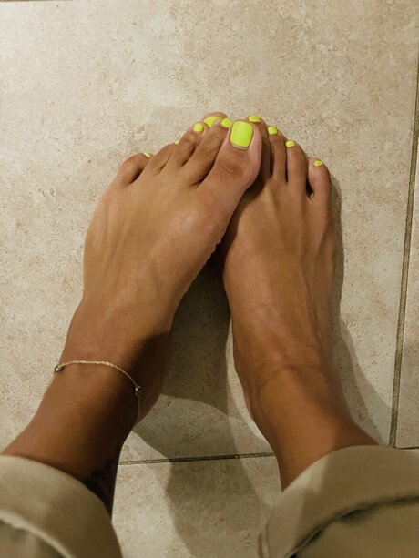 Foto di nudo di fuga di OnlyFans di Twinkle