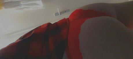 Foto di nudo di fuga di OnlyFans di Louuu