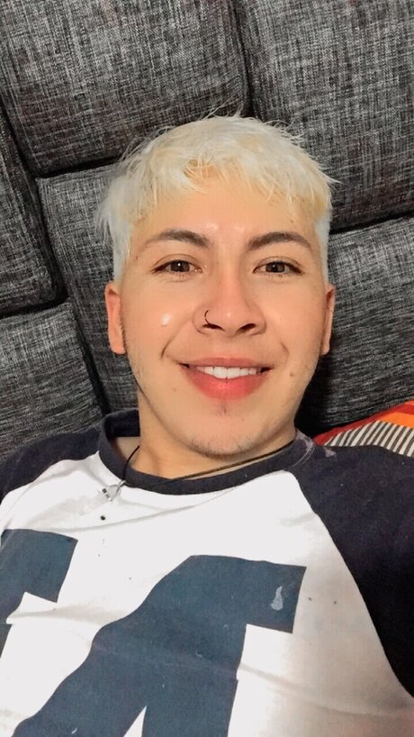Foto di nudo di fuga di OnlyFans di Alejandro