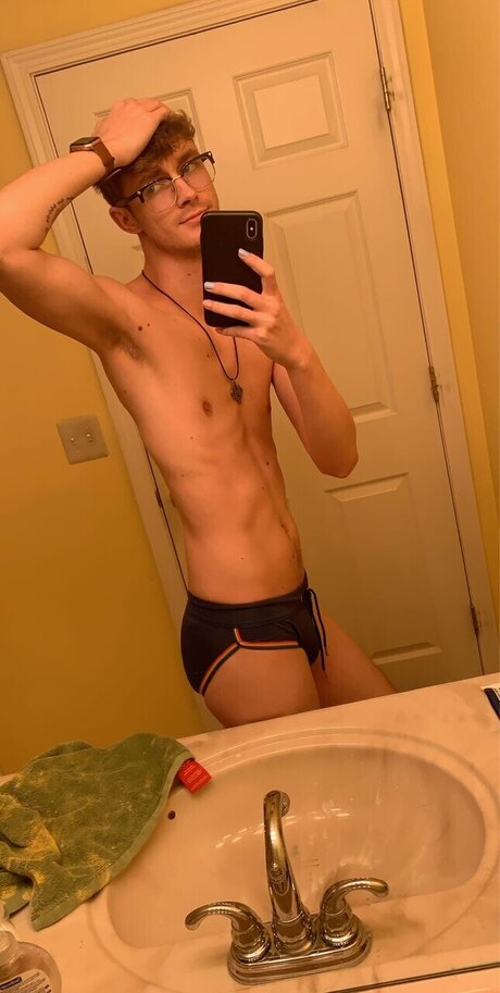 Foto di nudo di fuga di OnlyFans di Thehashman