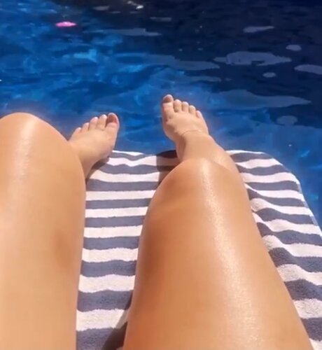 Foto di nudo di fuga di OnlyFans di Luna
