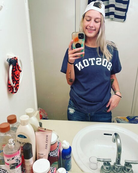 Foto di nudo di fuga di OnlyFans di Rach