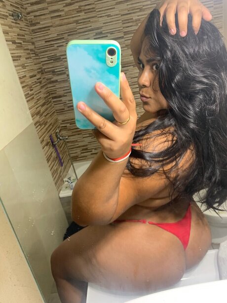 Foto di nudo di fuga di OnlyFans di Florci 