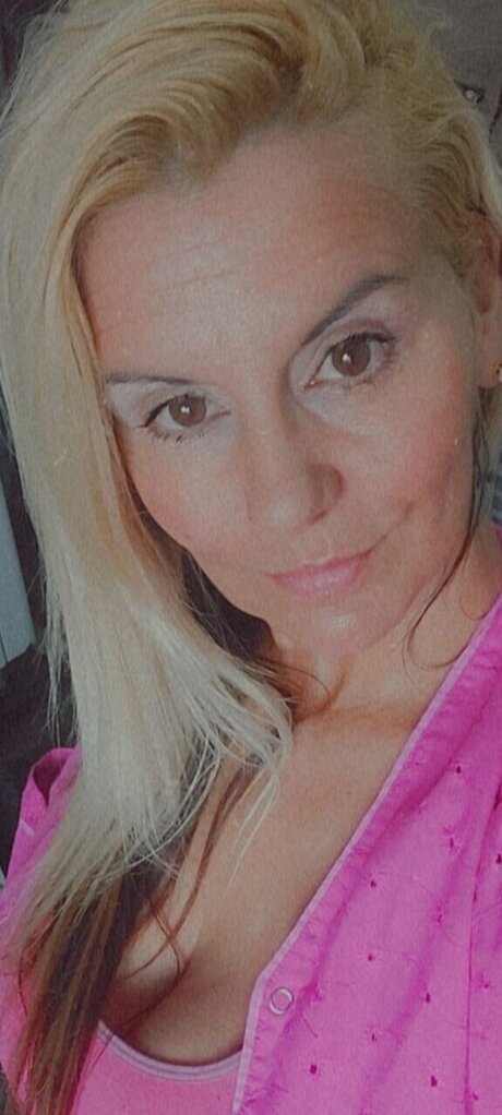 Foto di nudo di fuga di OnlyFans di Natalia Laschera