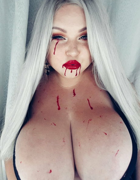 Foto di nudo di fuga di OnlyFans di Alena Ostanova