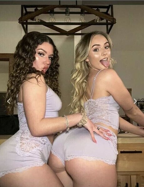 Foto di nudo di fuga di OnlyFans di Smwea