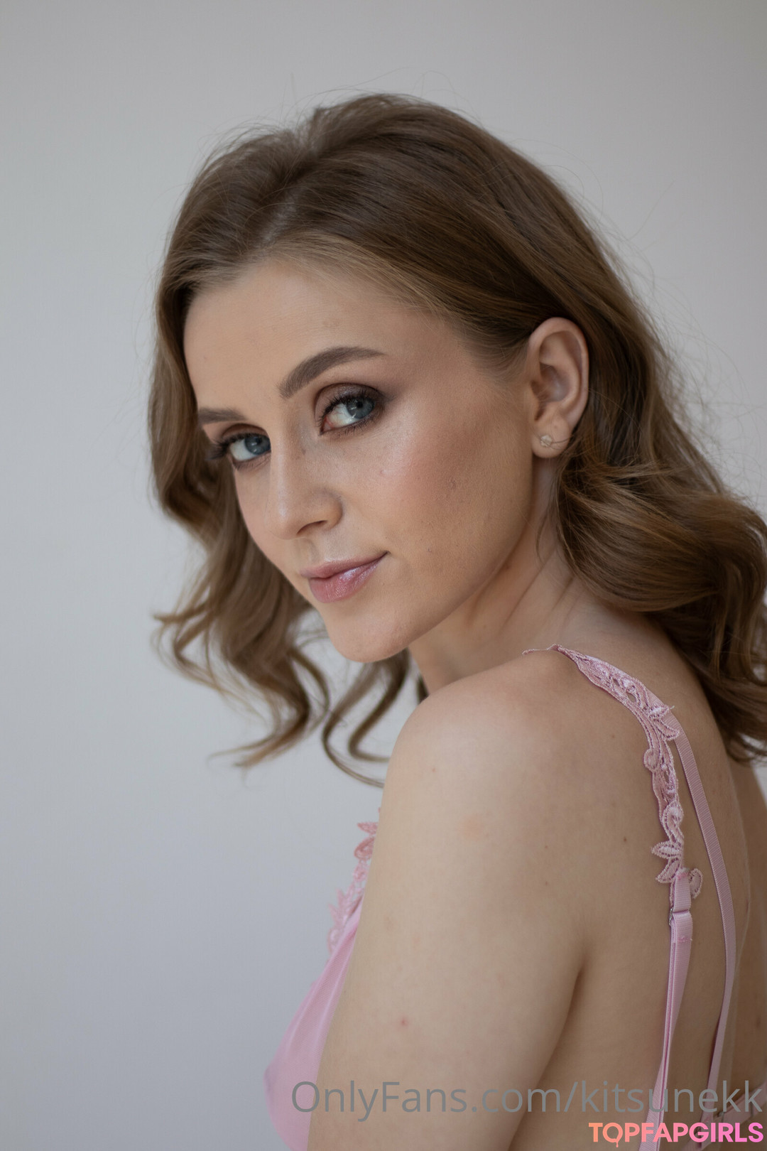 Foto di nudo di fuga di OnlyFans di Kitsune #1 Foto di nudo di fuga di OnlyFans di Kitsune #1