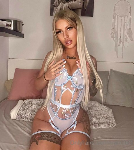 Foto di nudo di fuga di OnlyFans di Balazs Mercedesz