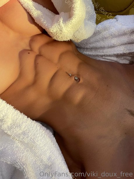 Foto di nudo di fuga di OnlyFans di Viki Doux