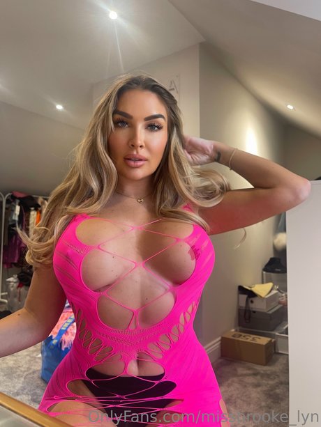 Foto di nudo di fuga di OnlyFans di Brookelyn