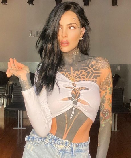 Foto di nudo di fuga di OnlyFans di Candelaria Tinelli