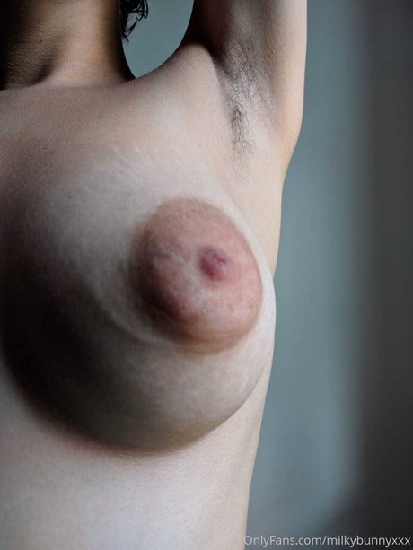 Foto di nudo di fuga di OnlyFans di Hairy Angela