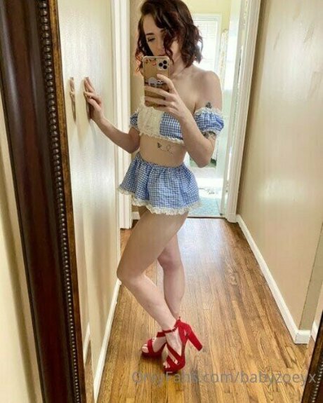 Foto di nudo di fuga di OnlyFans di Babyzoeyx