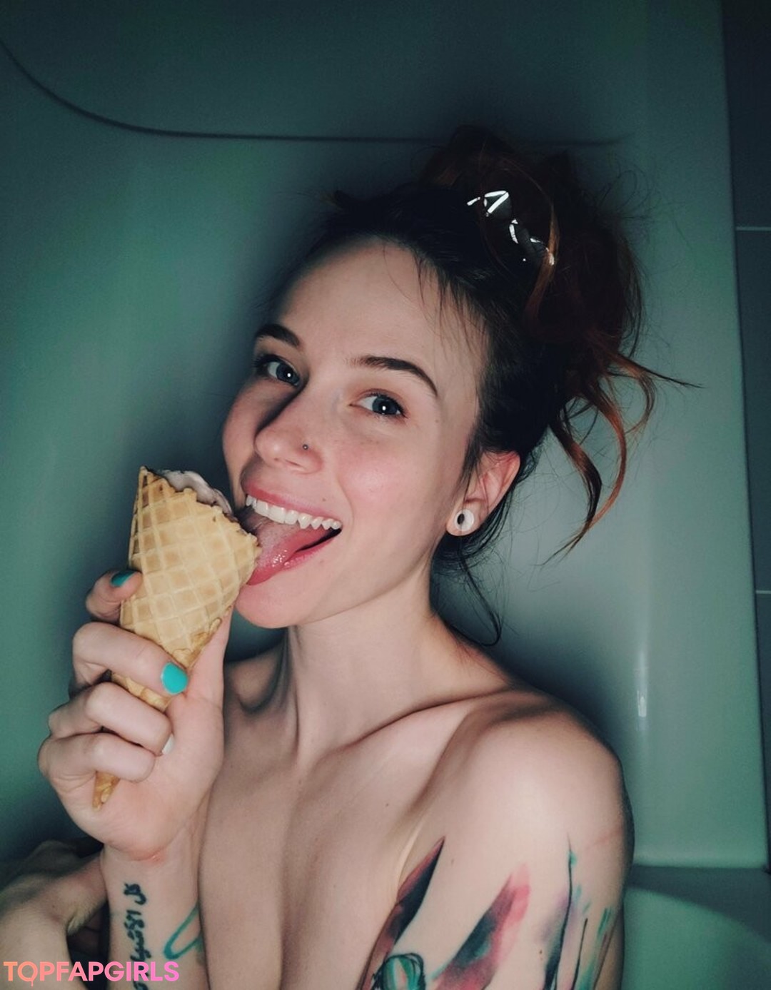 Foto di nudo di fuga di OnlyFans di Catziilla #1432