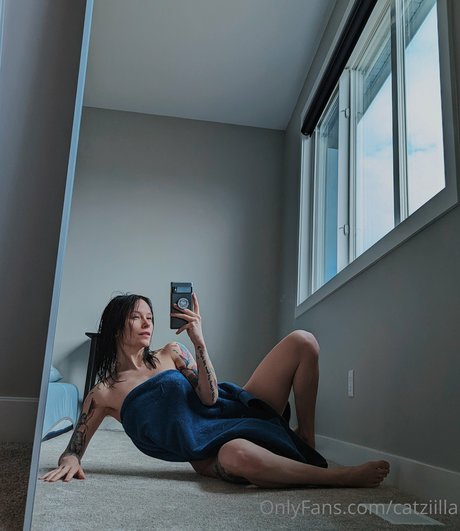 Foto di nudo di fuga di OnlyFans di Catziilla