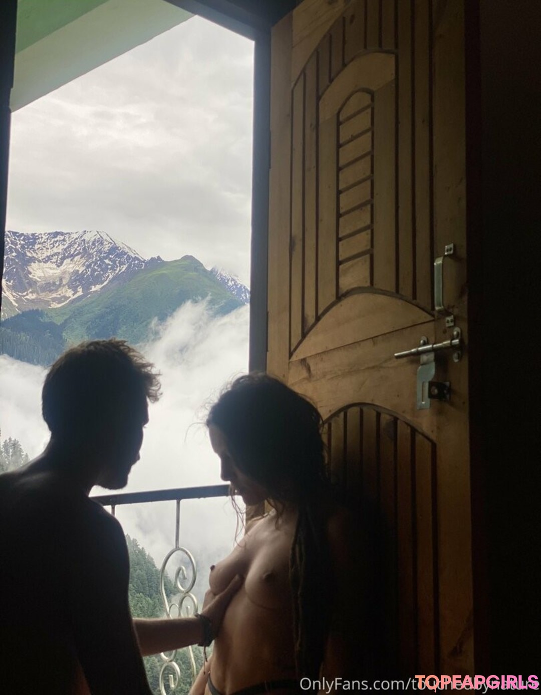 Foto di nudo di fuga di OnlyFans di Touched By Nature #1218