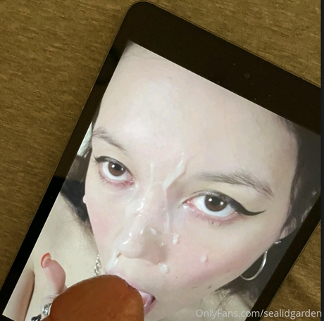 Foto di nudo di fuga di OnlyFans di Sealidgarden