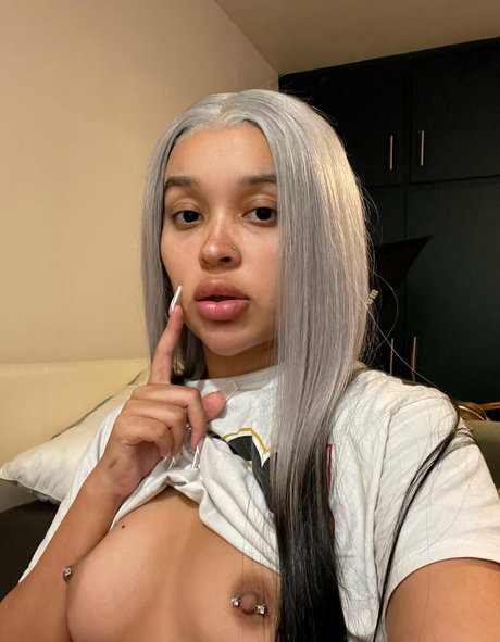 Foto di nudo di fuga di OnlyFans di Belizeanprincesss