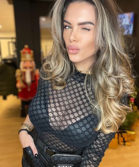 Nana Van Veghel