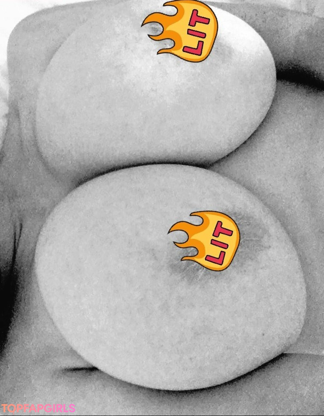 Foto di nudo di fuga di OnlyFans di Redxxxvelvet #73 Foto di nudo di fuga di OnlyFans di Redxxxvelvet #73