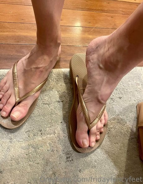 Foto di nudo di fuga di OnlyFans di Fridayfancyfeet