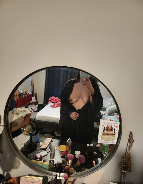Foto di nudo di fuga di OnlyFans di Thespicyorange