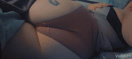 Foto di nudo di fuga di OnlyFans di Violetbb