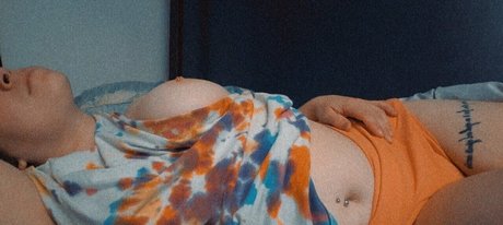 Foto di nudo di fuga di OnlyFans di Violetbb