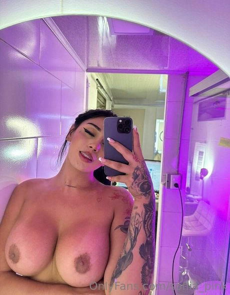 Foto di nudo di fuga di OnlyFans di Sofiiapink