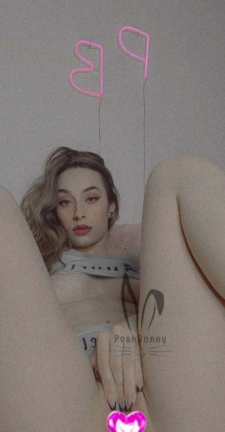 Foto di nudo di fuga di OnlyFans di Poshbunnyofficialfree