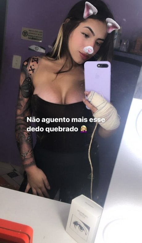 Foto di nudo di fuga di OnlyFans di Kauane Siqueira