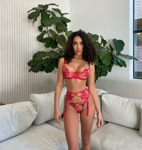 Foto di nudo di fuga di OnlyFans di Bonita Sorrentino