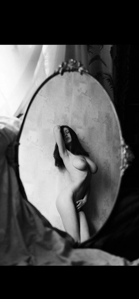 Foto di nudo di fuga di OnlyFans di Sweet Candy