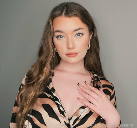 Oliviakeane__