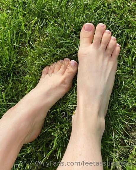 Foto di nudo di fuga di OnlyFans di Feetassticalexis