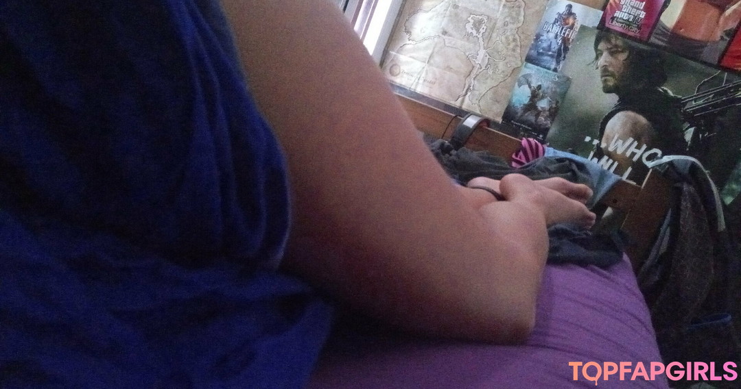 Foto di nudo di fuga di OnlyFans di Esmeraldamentee #48 Foto di nudo di fuga di OnlyFans di Esmeraldamentee #48