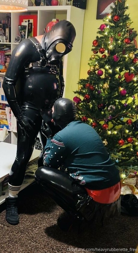 Foto di nudo di fuga di OnlyFans di Heavyrubberettefree