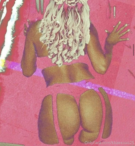 Foto di nudo di fuga di OnlyFans di Xxkinkykandixx