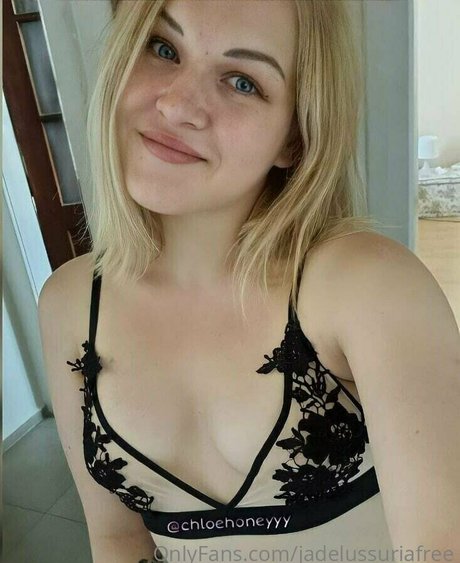 Foto di nudo di fuga di OnlyFans di Jadelussuriafree