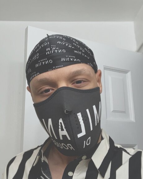 Maskedlightskin
