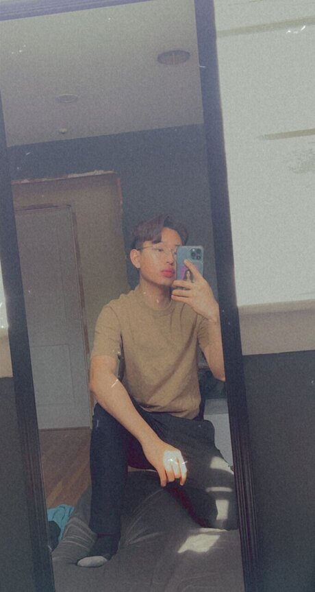 Foto di nudo di fuga di OnlyFans di Jj Nguyen