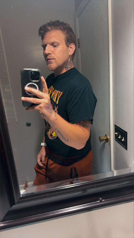 Foto di nudo di fuga di OnlyFans di Will